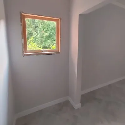 Pinturas em geral com portas e janelas