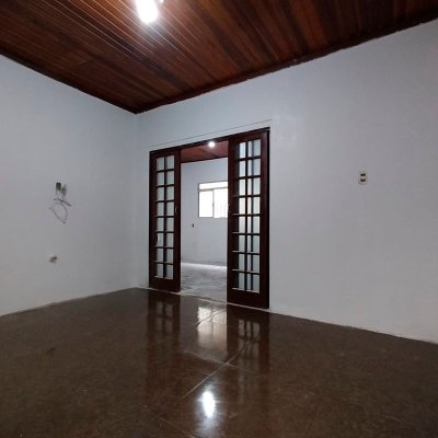 Pinturas em geral com portas