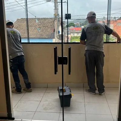 Serviço de Instalação de Porta de Vidro